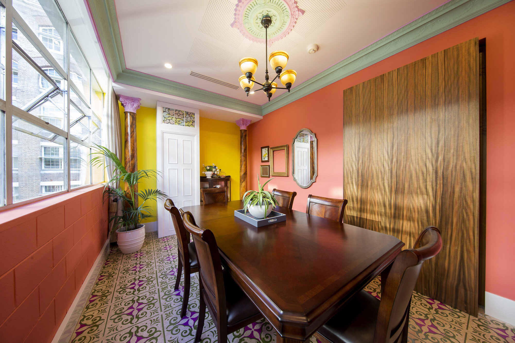 AIRBNB OFFICE 0536 Facilitate Corporation World class workspaces