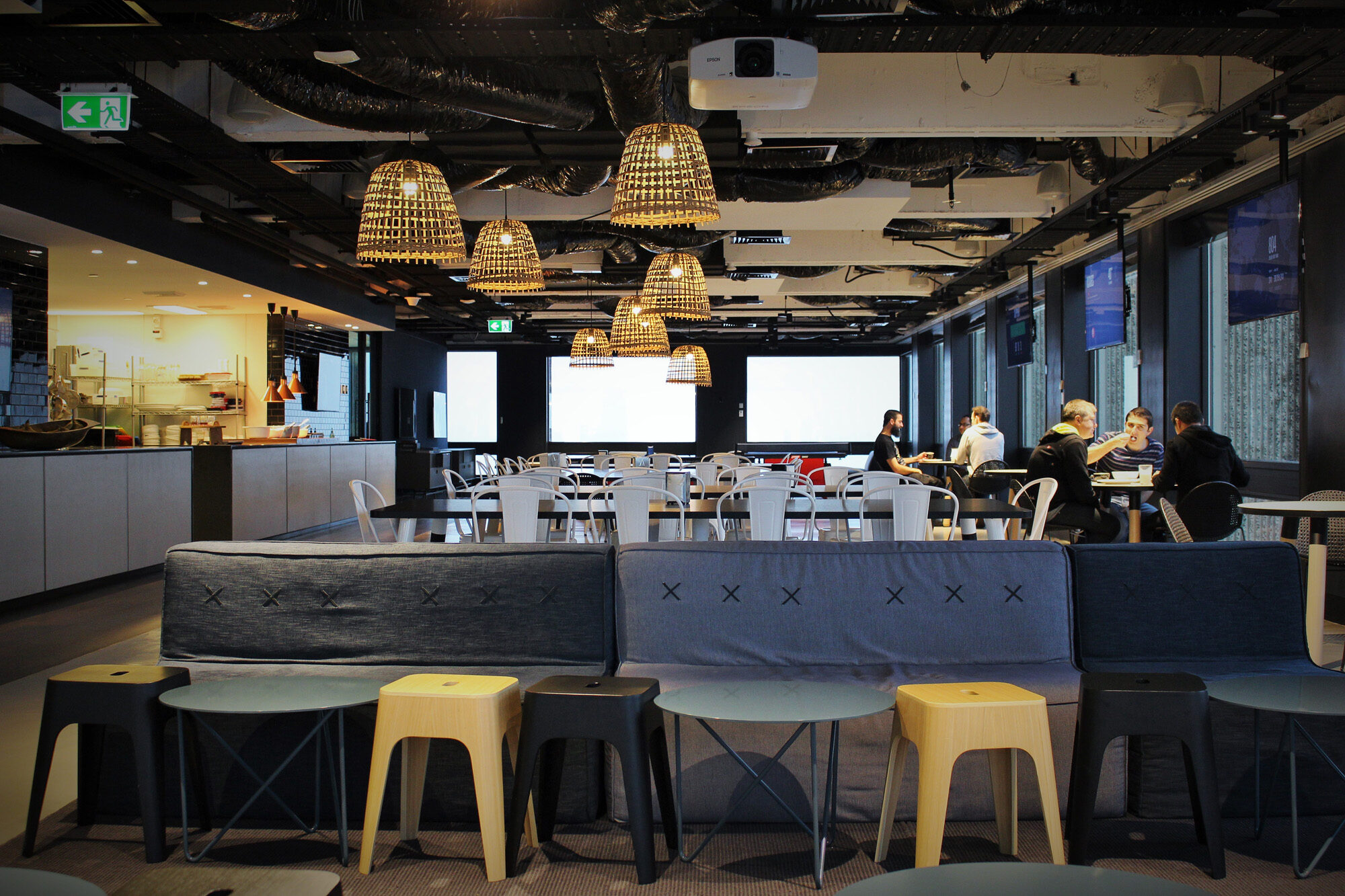 Campaign Monitor Sydney Facilitate Corporation Office Project Management  0185 2