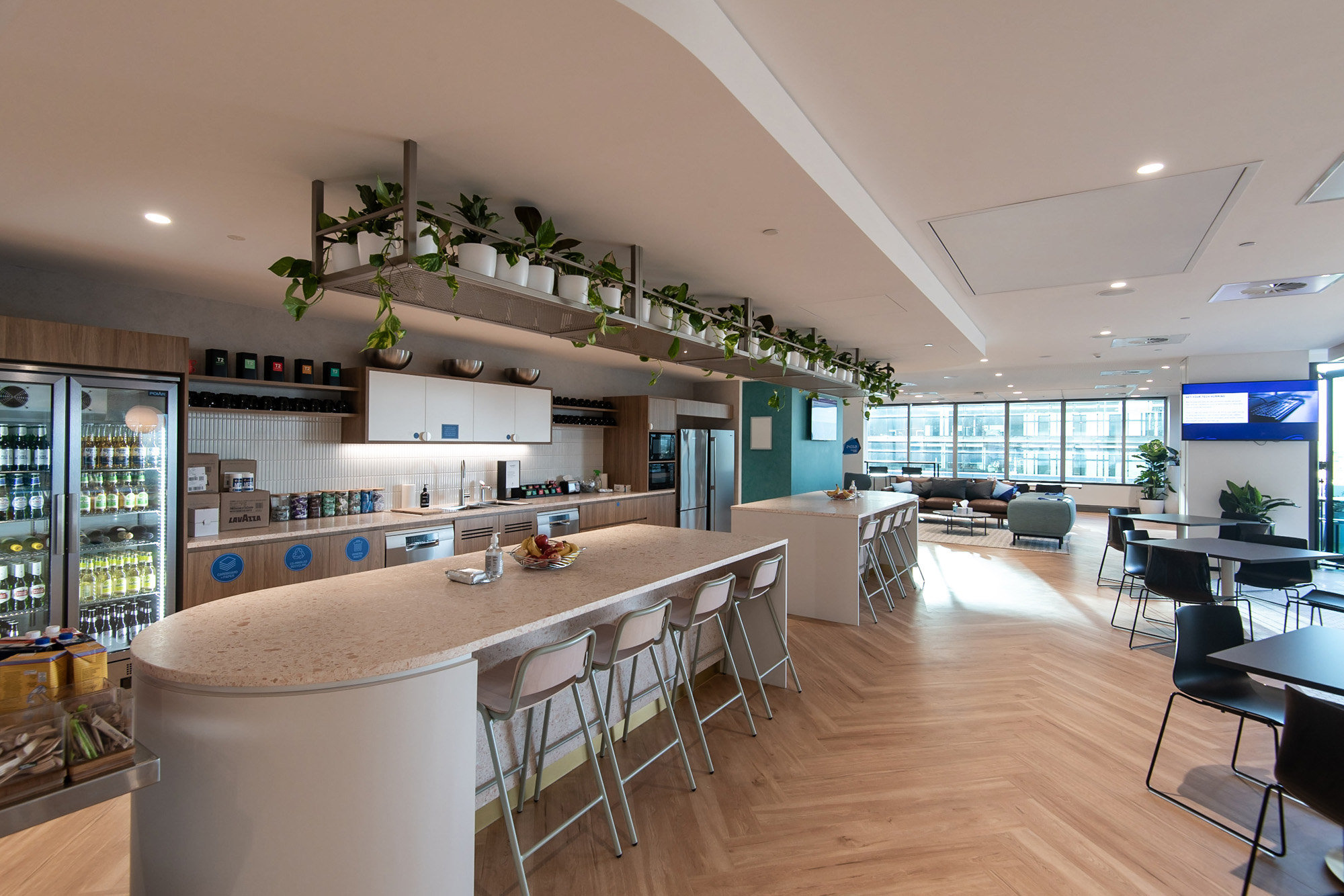 CyberCX Sydney Facilitate Workplace Design 220211 020