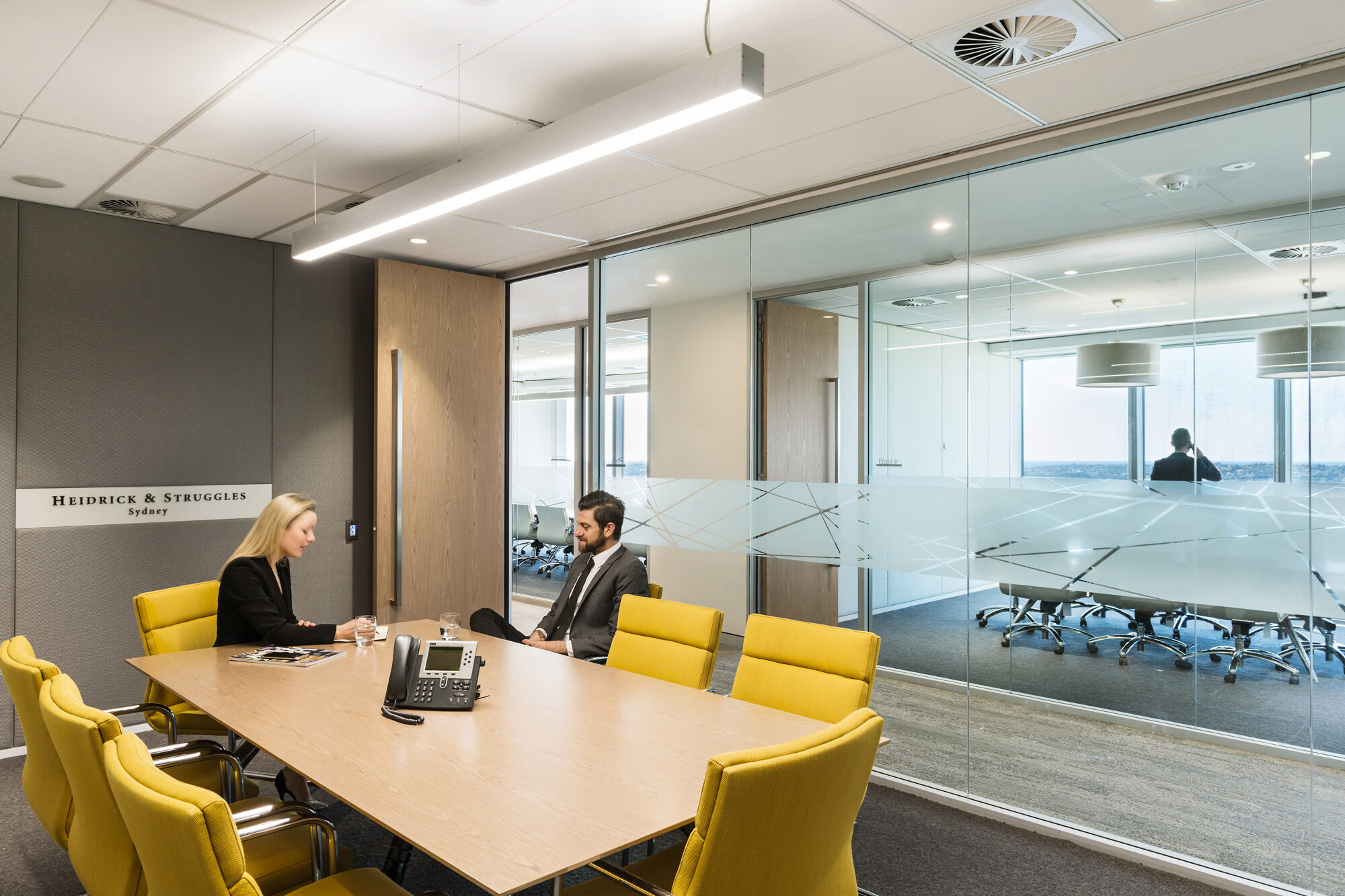 Heidrick Struggles Facilitate Corporation Workplace Design 1748