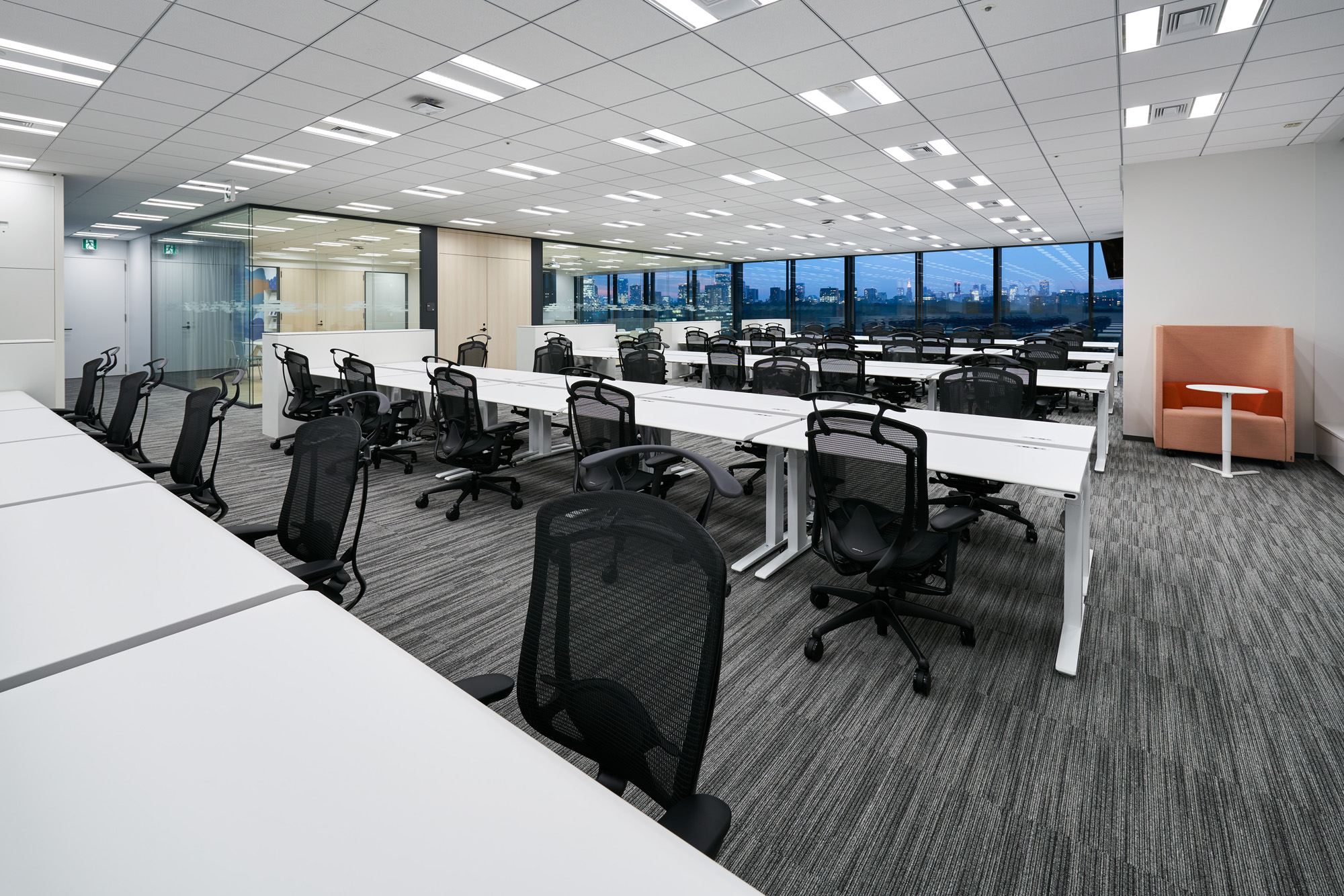 Nutanix Tokyo Facilitate Corporation World class workspaces 011