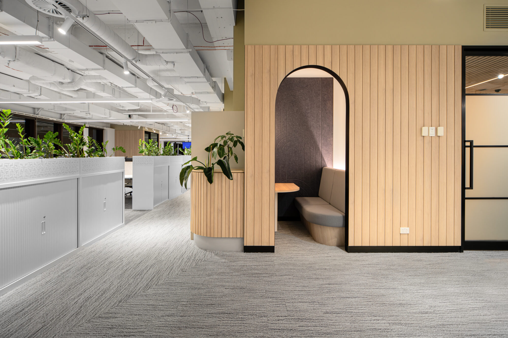 Robert Walters 025 Facilitate Corporation Workspace Design scaled