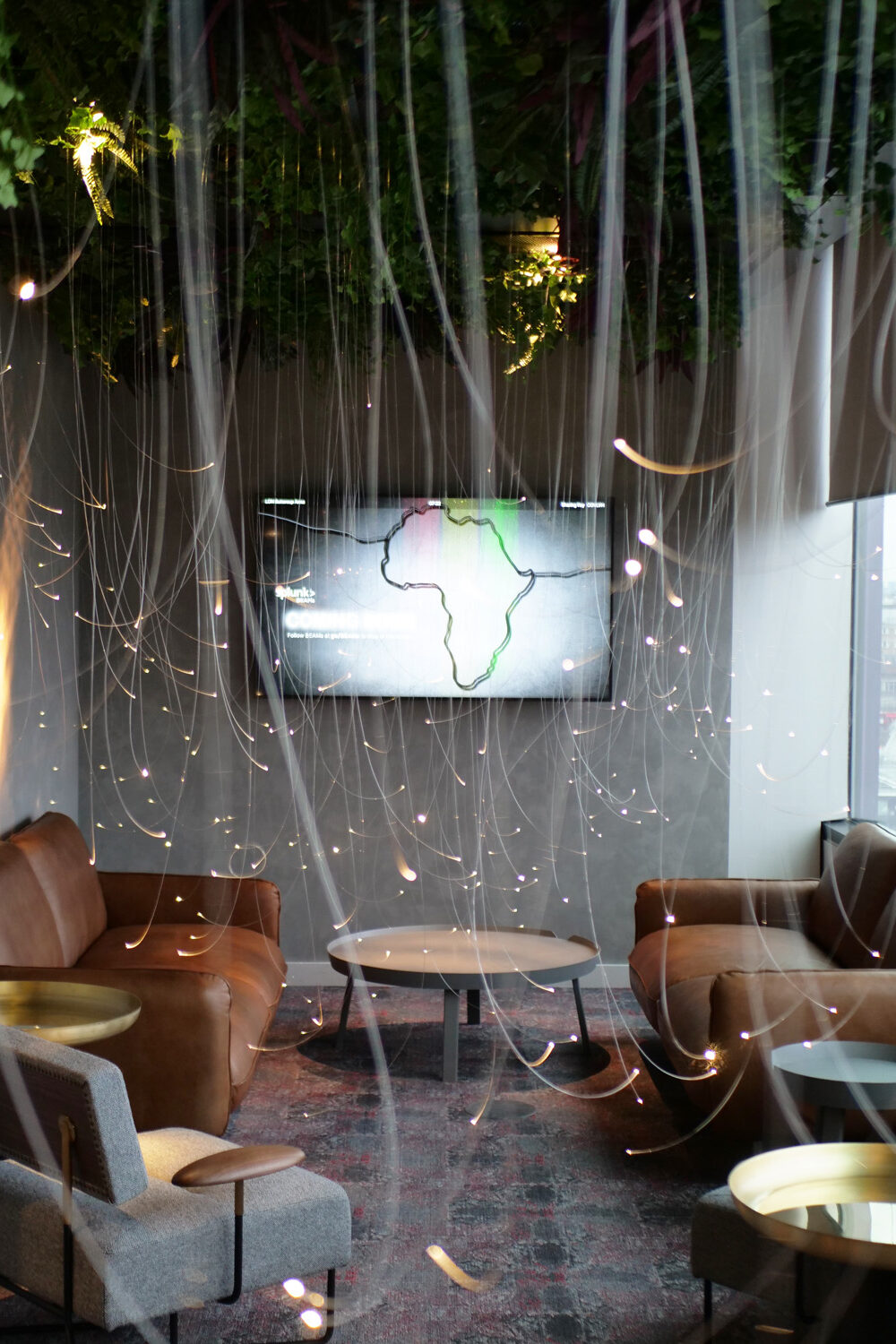 Splunk London UK Facilitate Corporation Workplace Manage Build P1011813