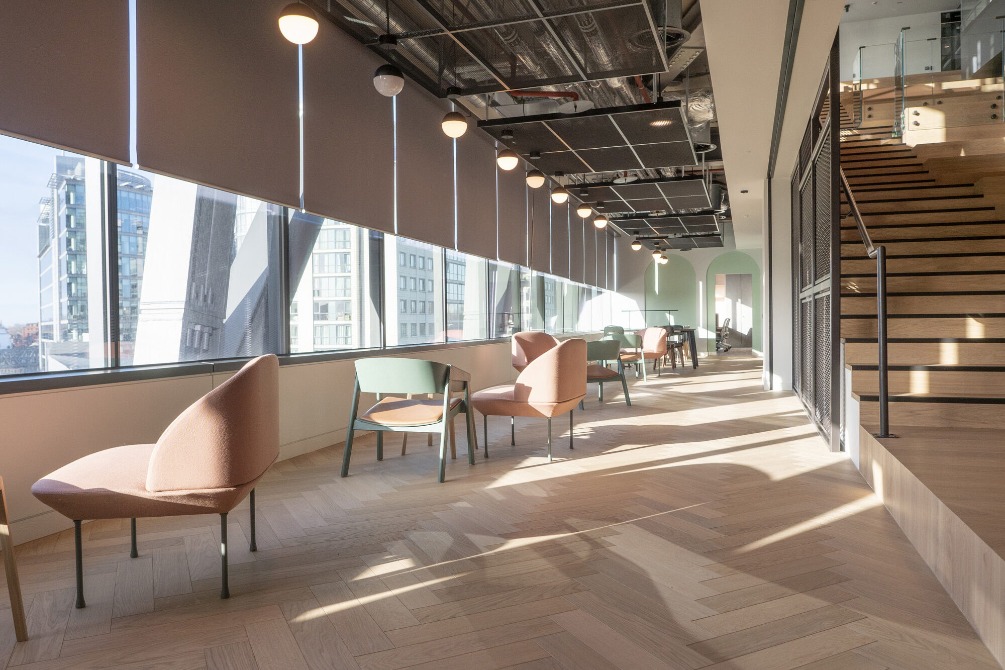 Splunk London UK Facilitate Corporation Workplace Manage Build side 2