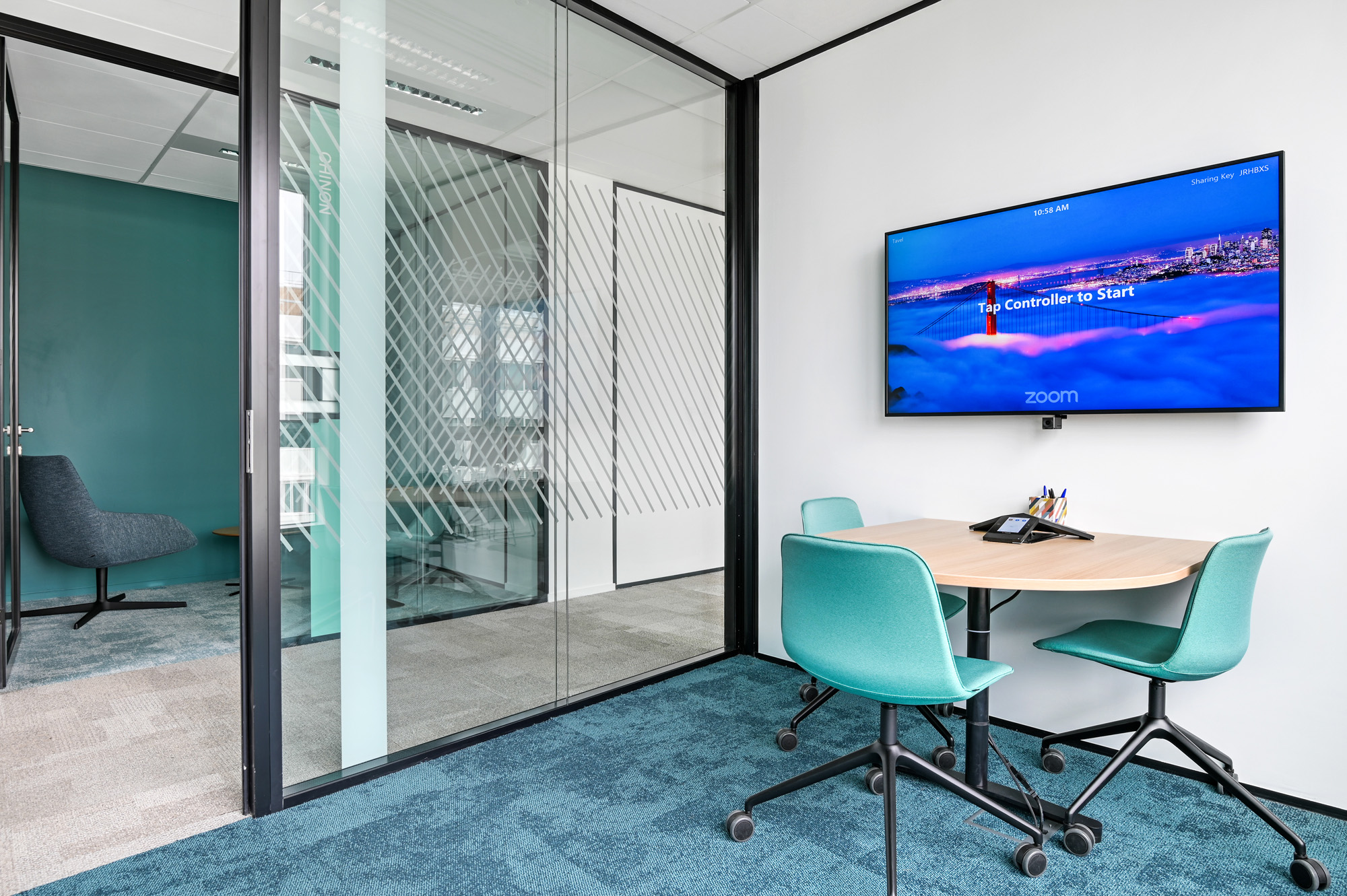 Liveramp Paris Facilitate Corporation Workplace Fitouts 13