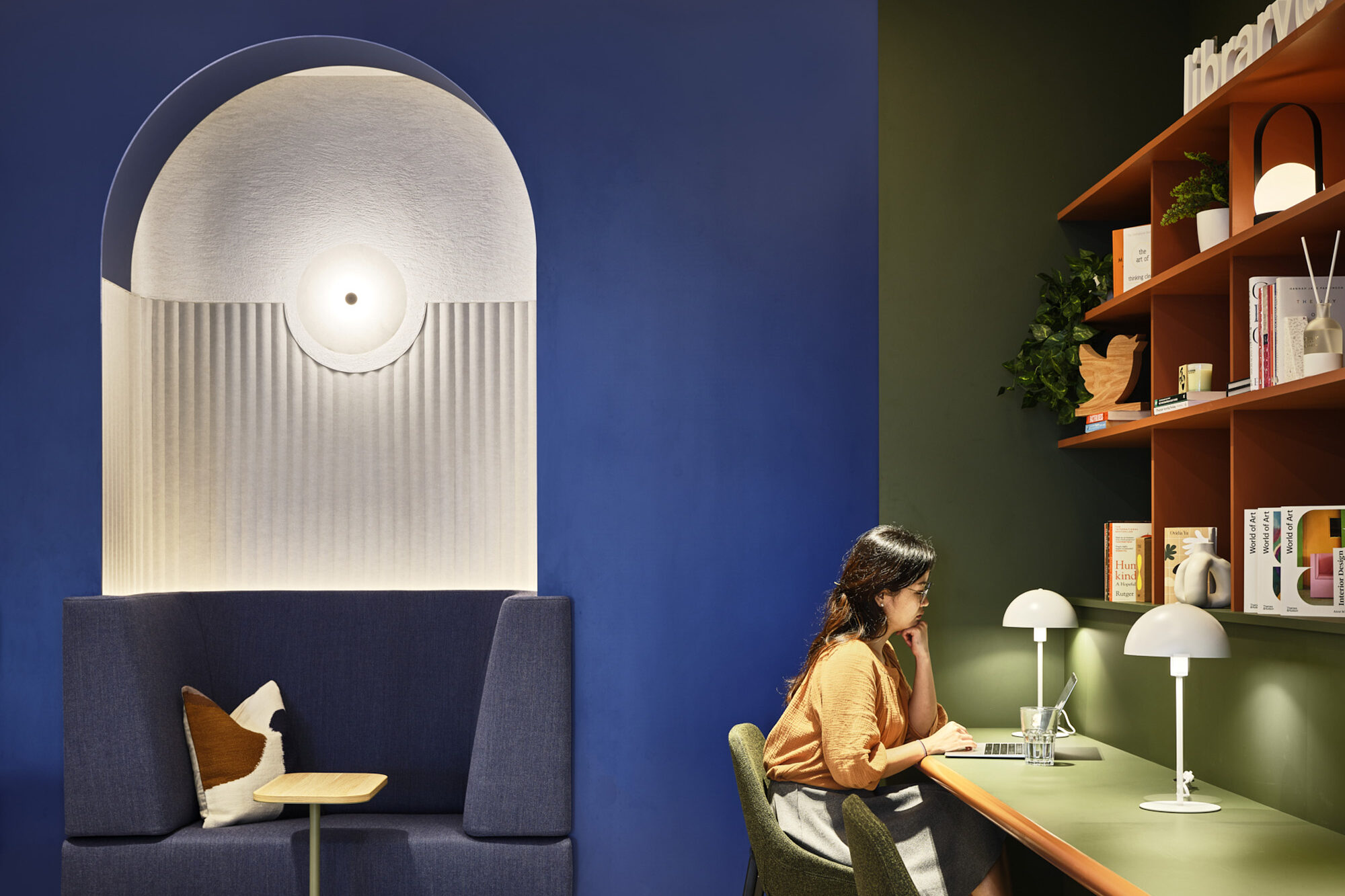 Social Media Company Singapore Facilitate Corporation Commerical World Class Office Fitouts