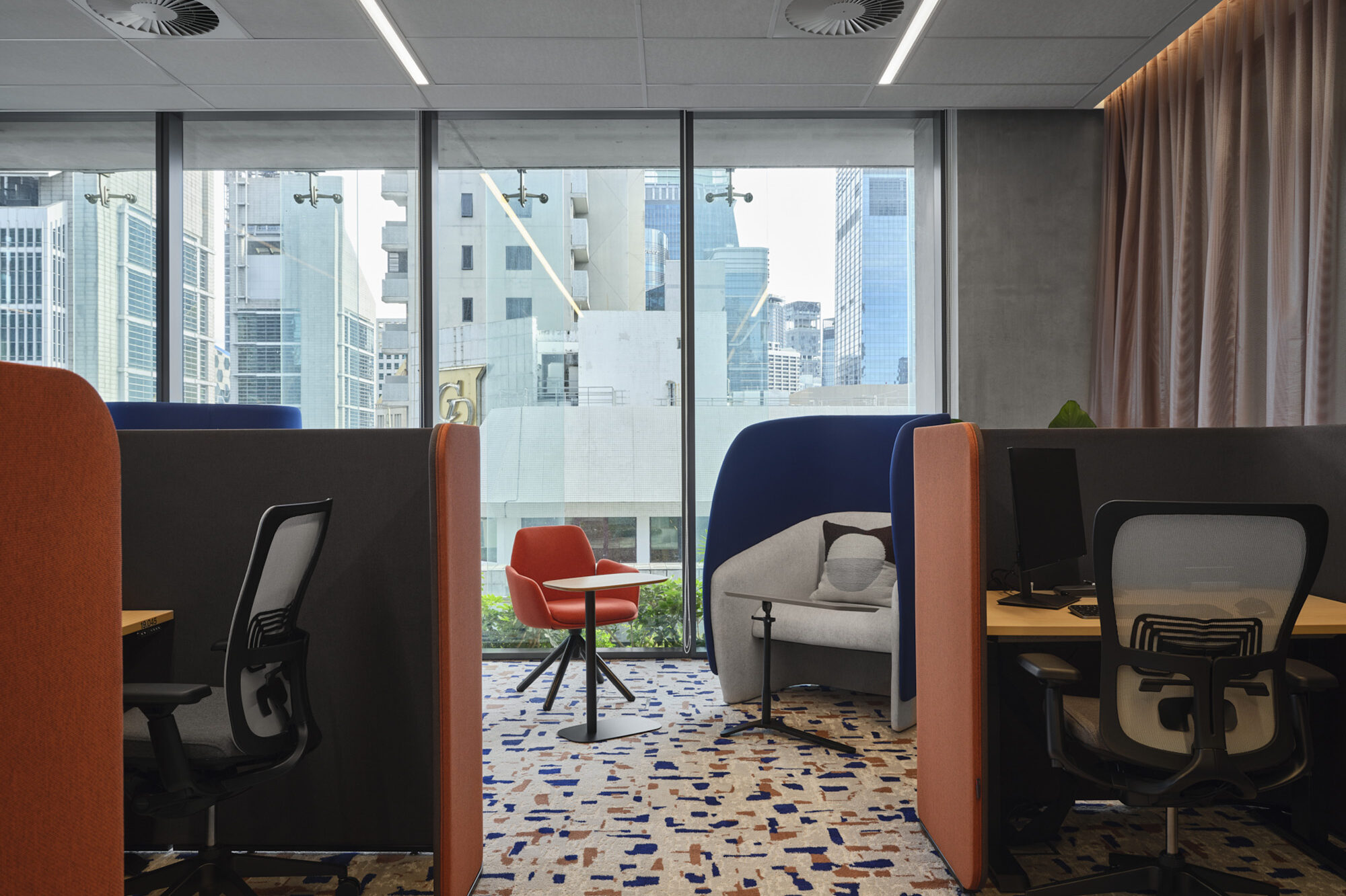 Social Media Company Singapore Facilitate Corporation Commerical World Class Office Fitouts