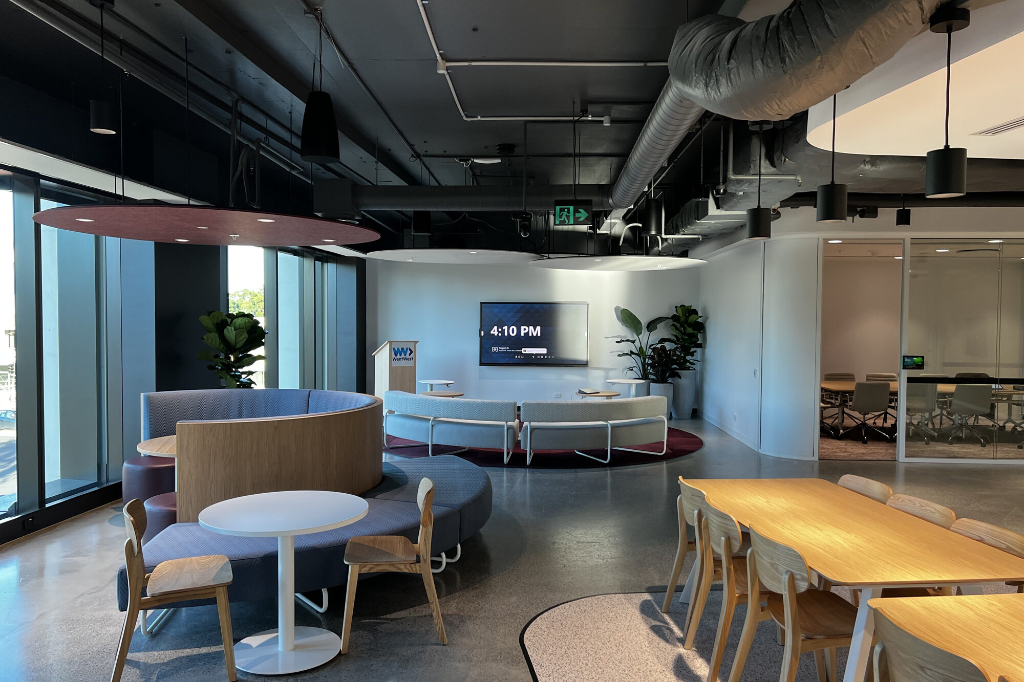 Wentwest Sydney Facilitate Corporation Workplace Design Build  061024090