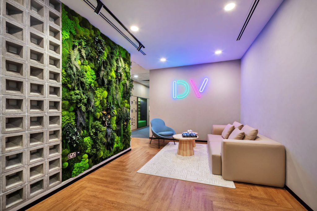 FACILITATE DoubleVerify Foyer