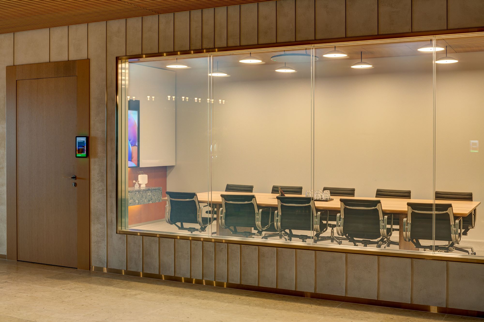 Facilitate EQT Boardroom