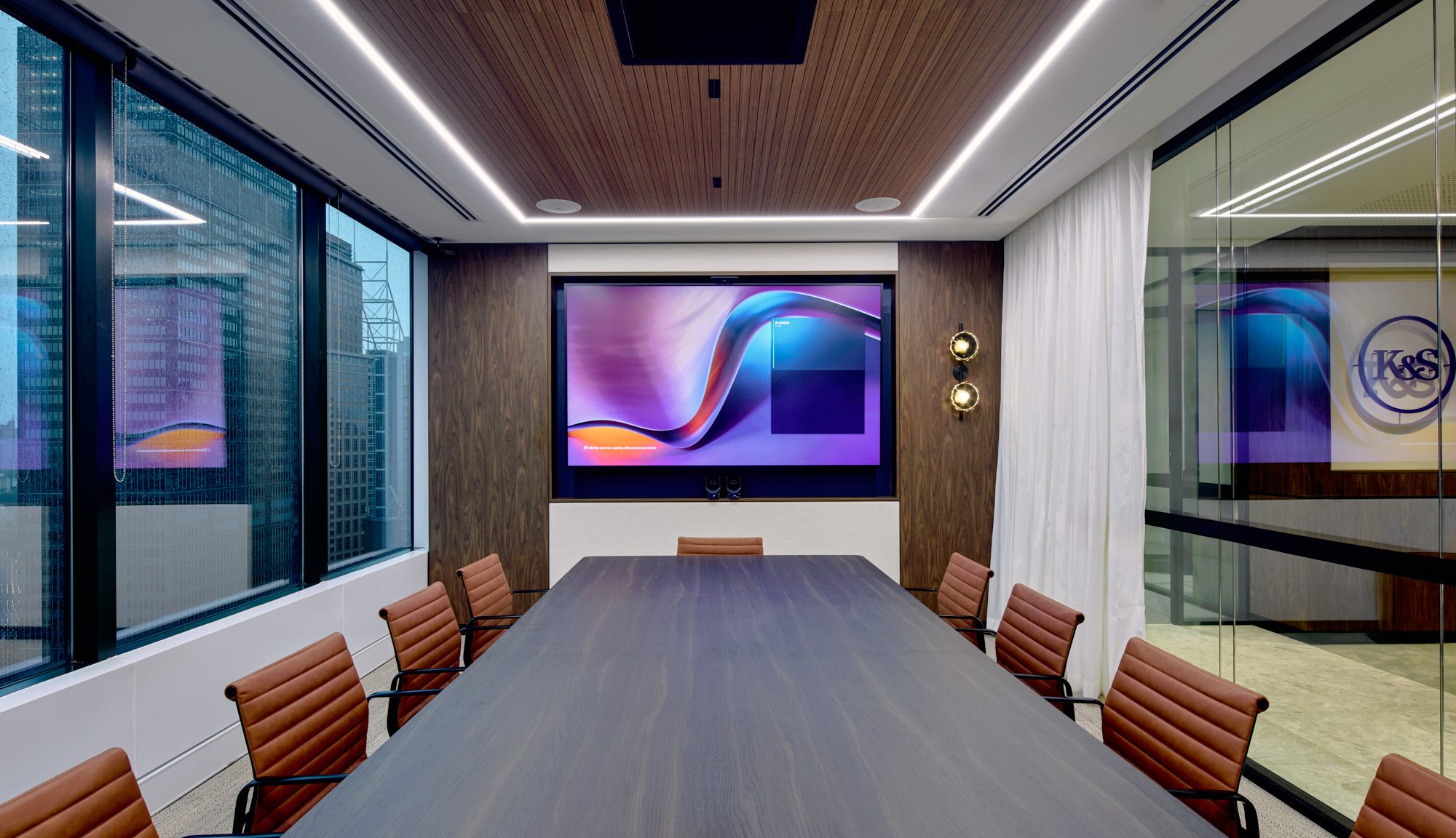 Facilitate + King & Spalding boardroom