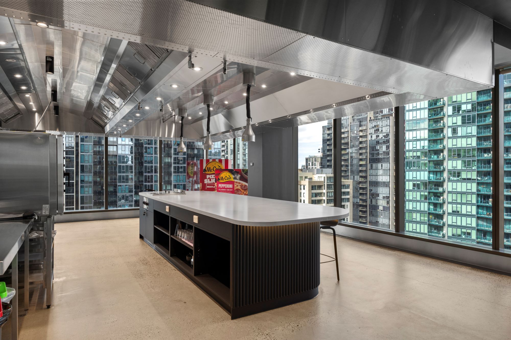 Facilitate McCain Bench