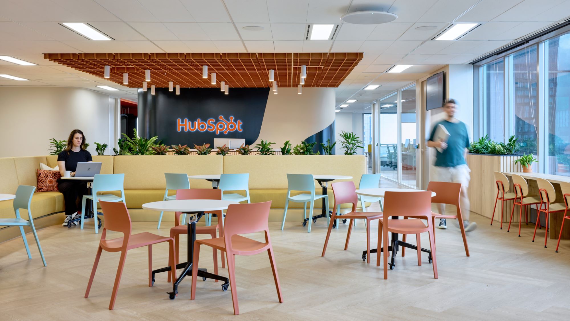FACILITATE HUBSPOT COMMONAREA