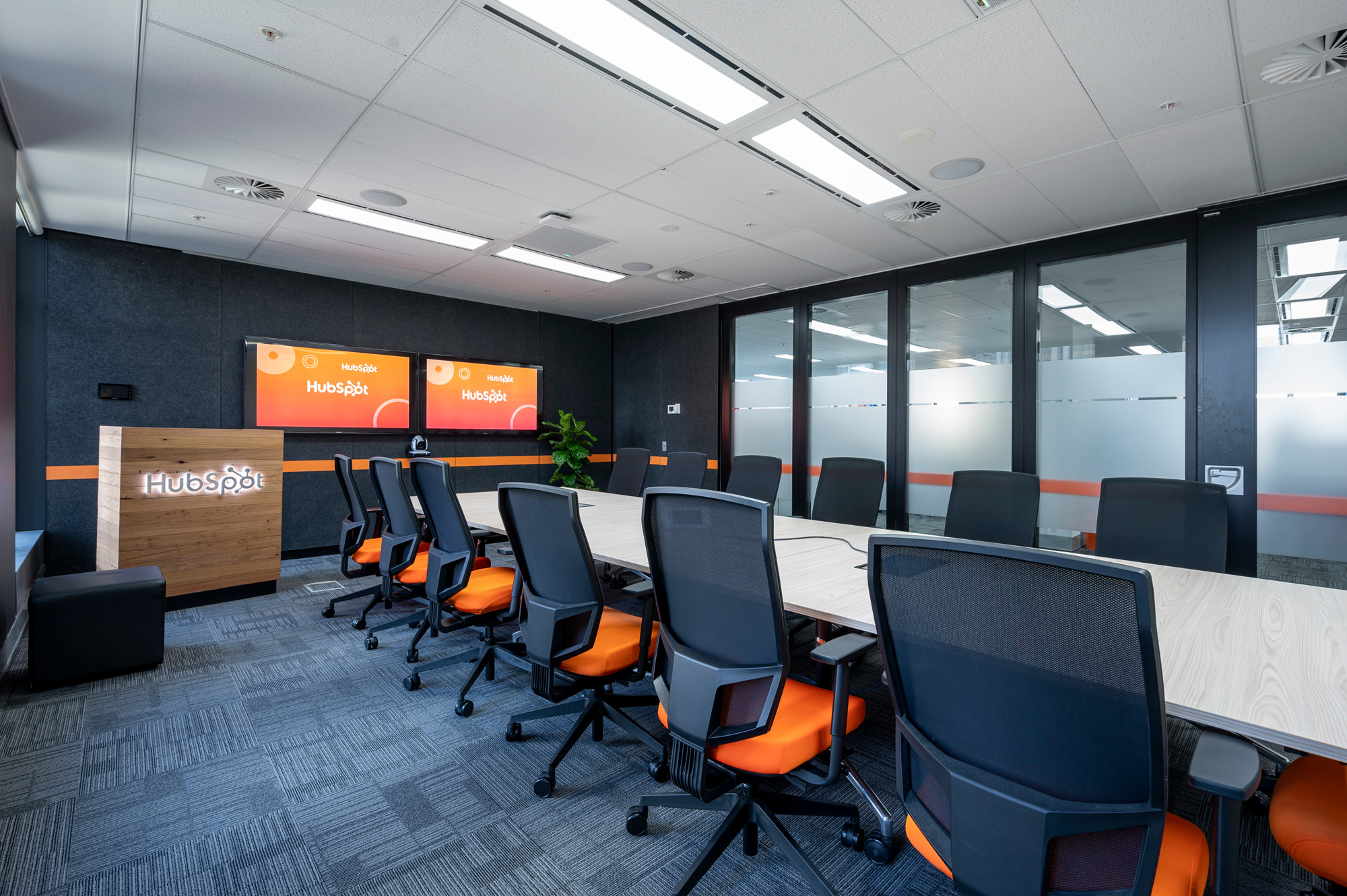 Hubspot Facilitate Corporation Workplace Design Sydney 190808 1923