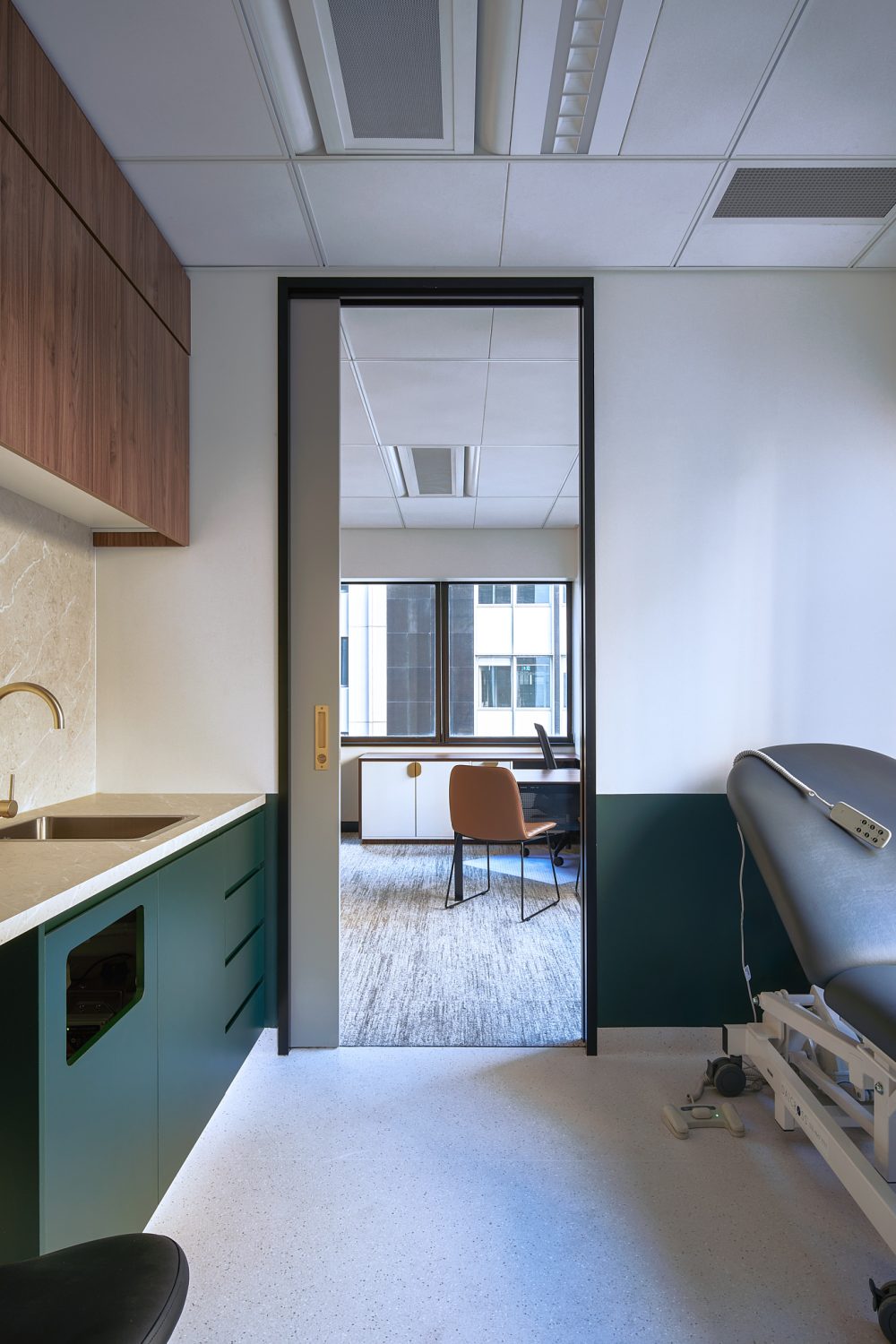 FACILITATE VIRTUS HEALTH CONSULT ROOM